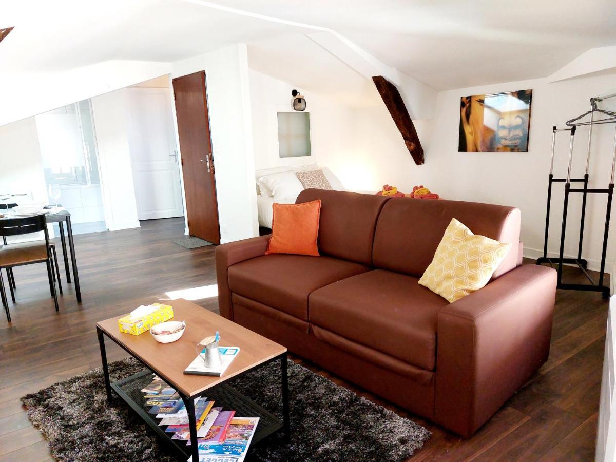 אנגולם Studio Cosy Dans Le Centre Historique Wifi מראה חיצוני תמונה