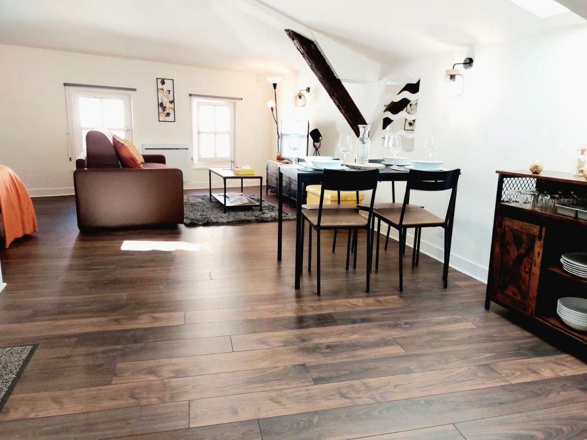 אנגולם Studio Cosy Dans Le Centre Historique Wifi מראה חיצוני תמונה