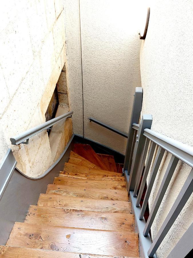 אנגולם Studio Cosy Dans Le Centre Historique Wifi מראה חיצוני תמונה
